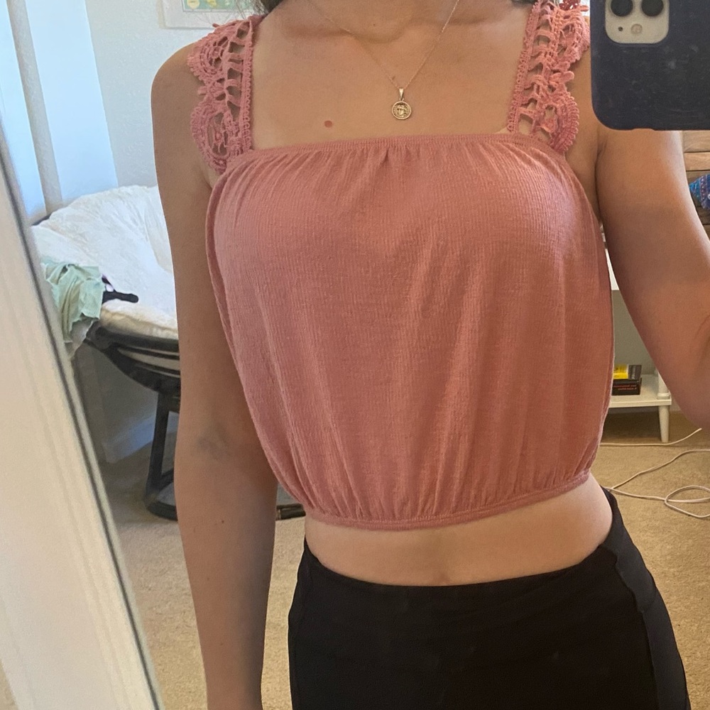 pacsun pink floral cropped tank top/cami